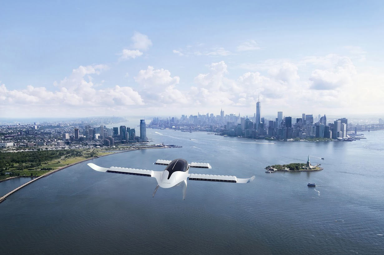 7-Seater Lilium Jet flying over New York