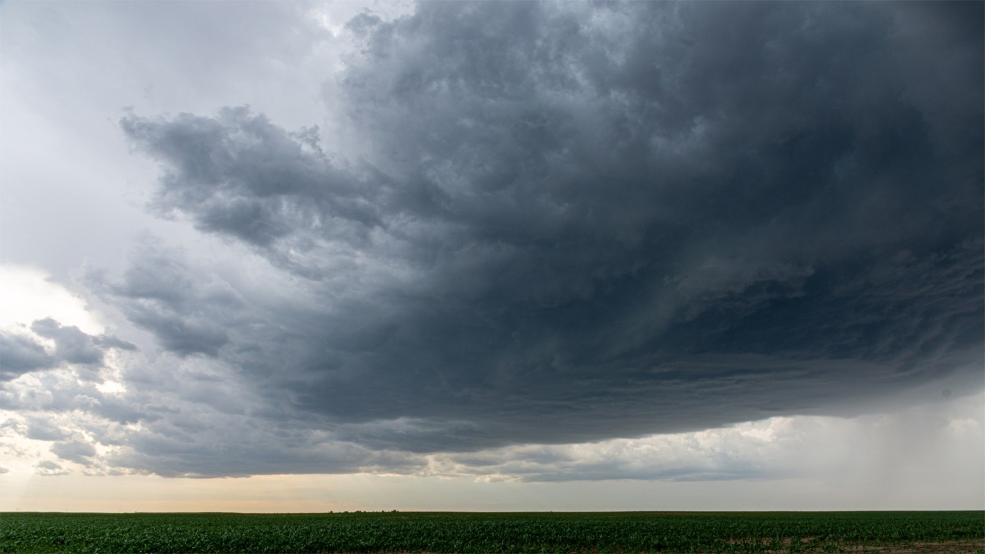 Picture of tornado in Greensburg, Kansas