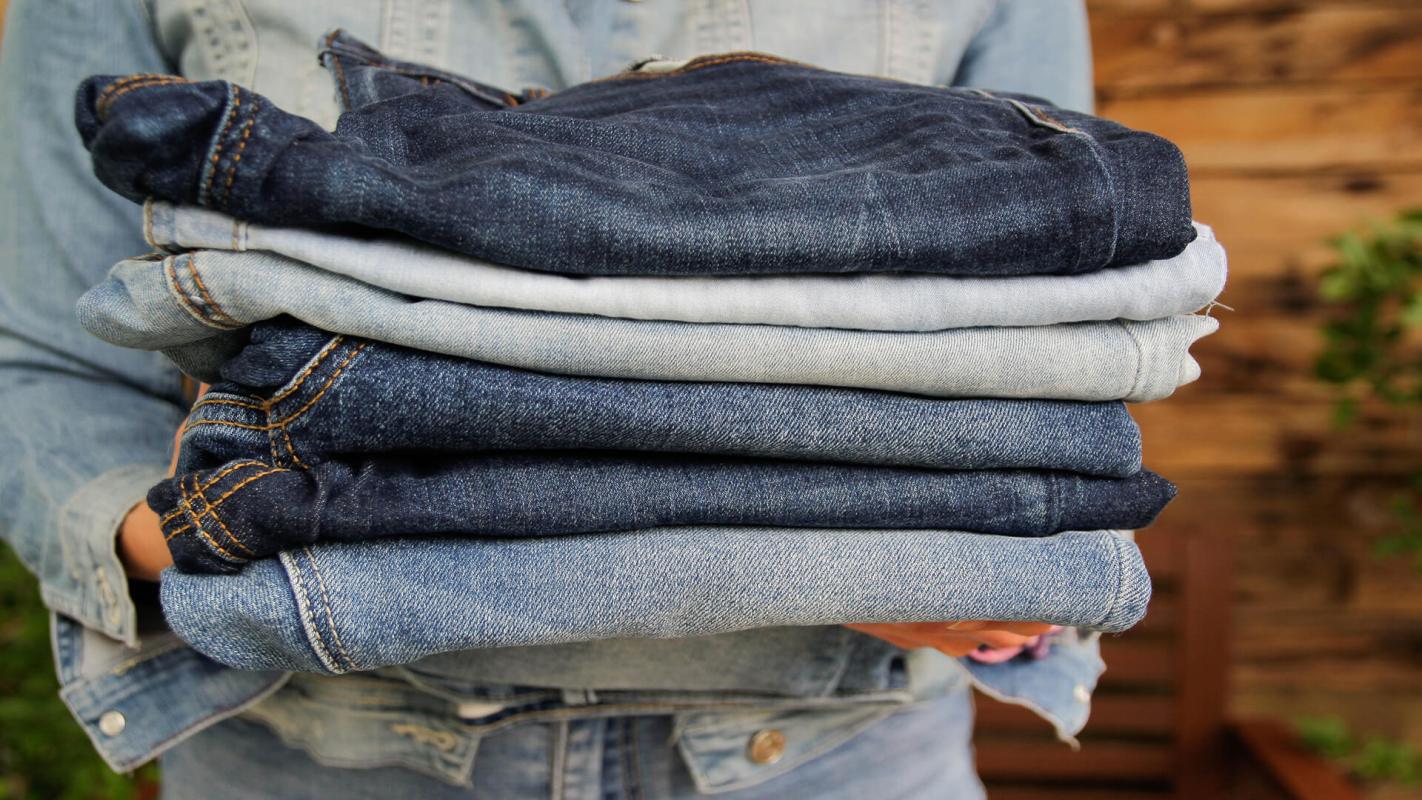 Sustainable women's jeans