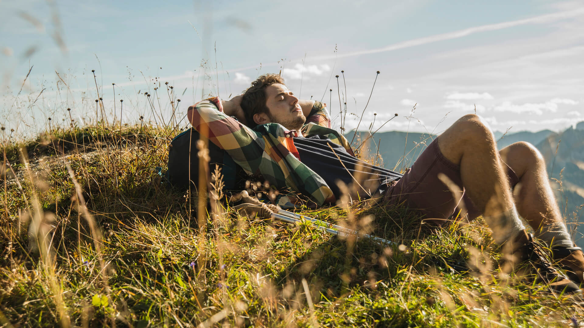 Granola gifts for the person, outdoorsy