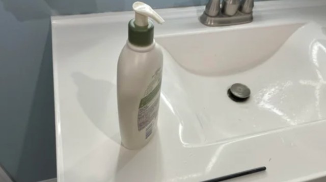 Lotion bottle Reddit Hack