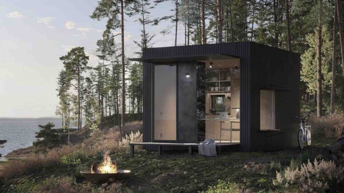 Designed by Danish architect Mette Fredskild, this house exemplifies the eco-friendly tiny home trend.