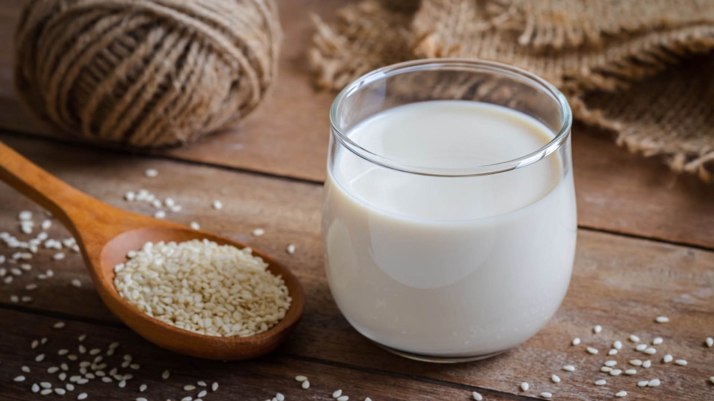 sesame milk, dairy alternative, plant-based milk