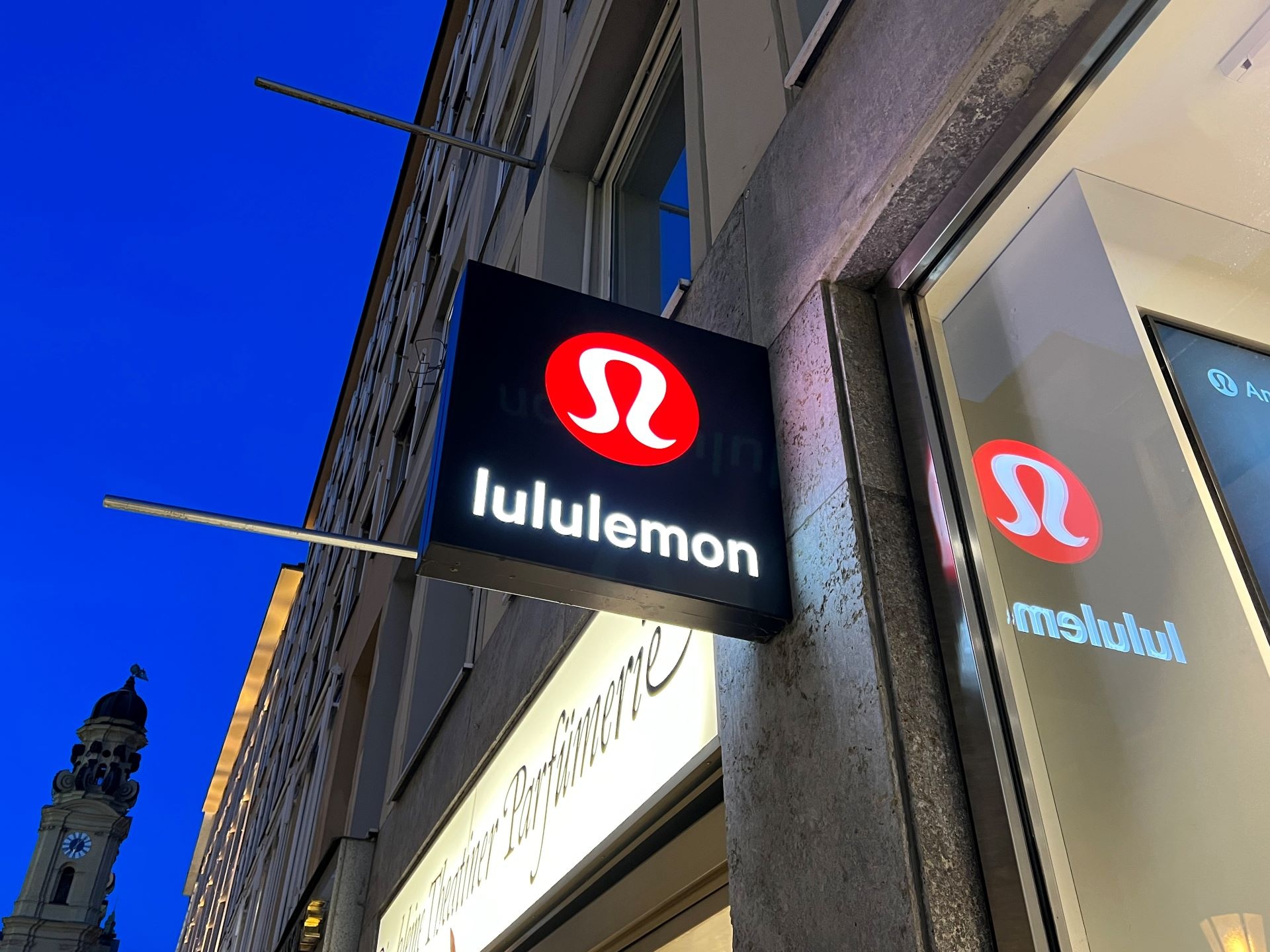 Lululemon's 'Like New' program pays you for old workout clothes