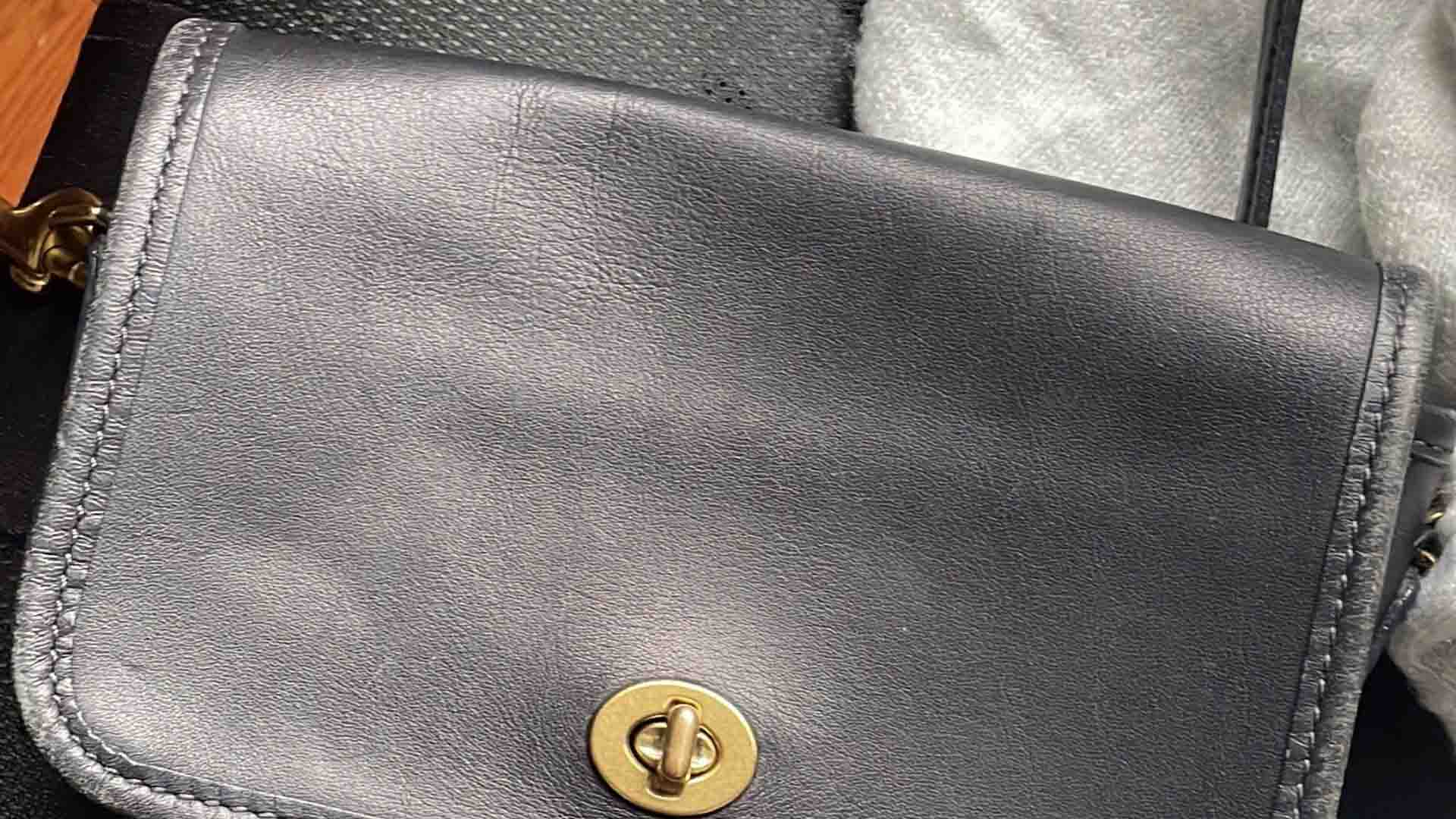Redditor reveals how they found a vintage Coach bag for cheap