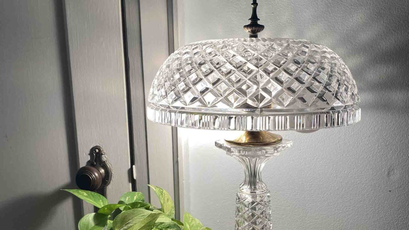 Crystal lamp