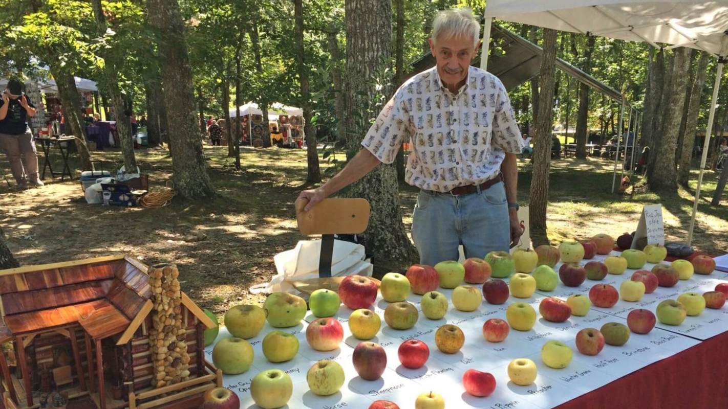 Tom Brown saved apple varieties