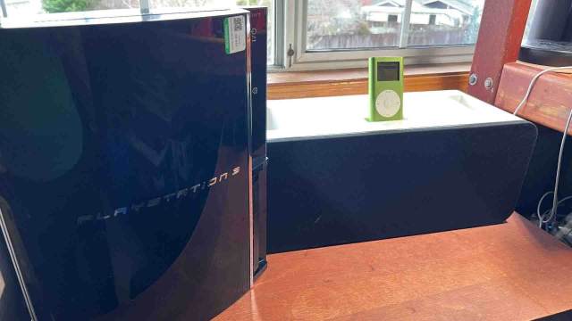 PS3 and a hi-fi speaker