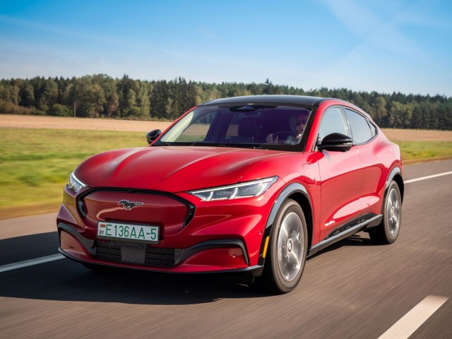 $7,500 tax credit for buying an EV