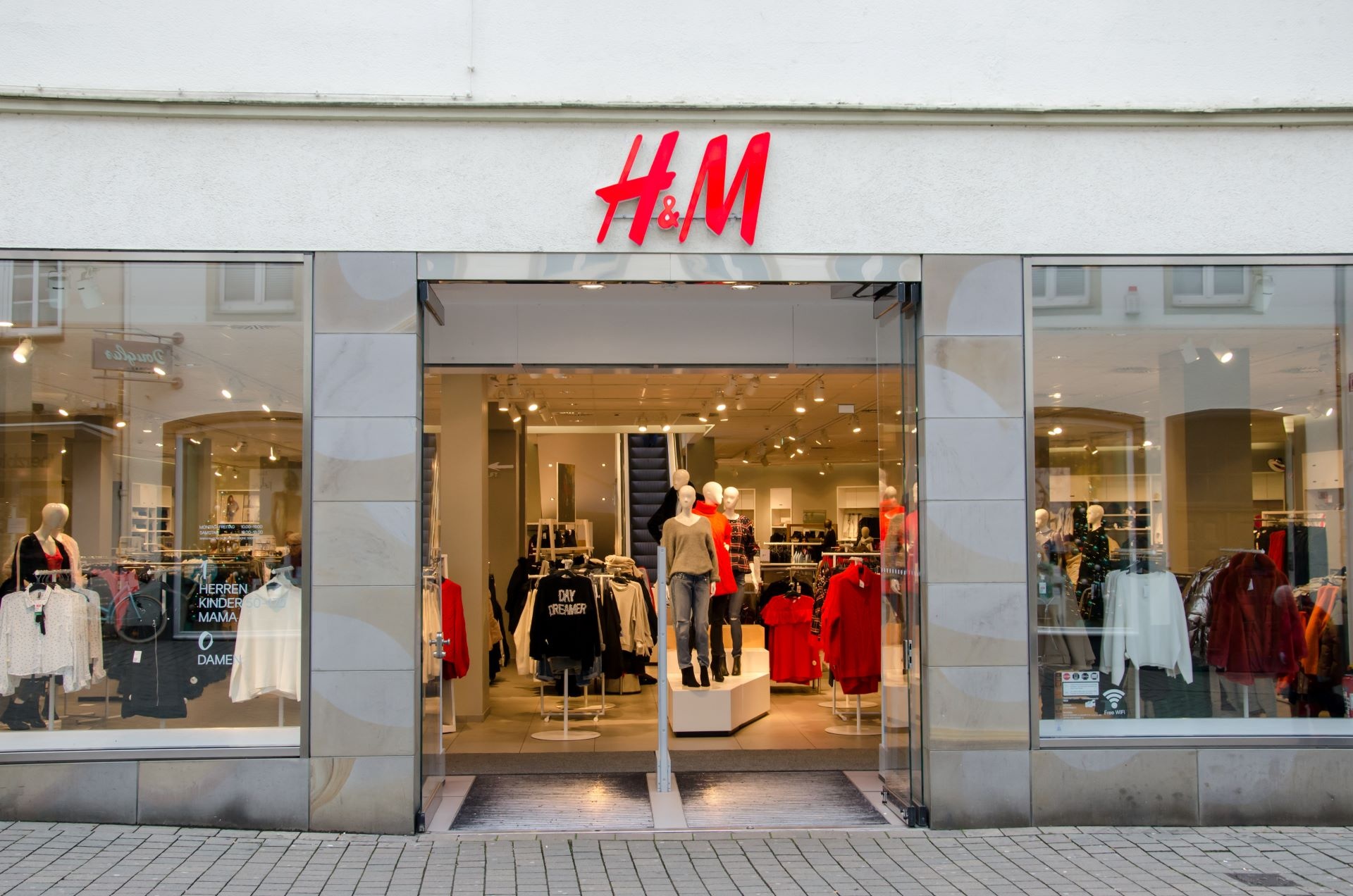 Fast fashion brands