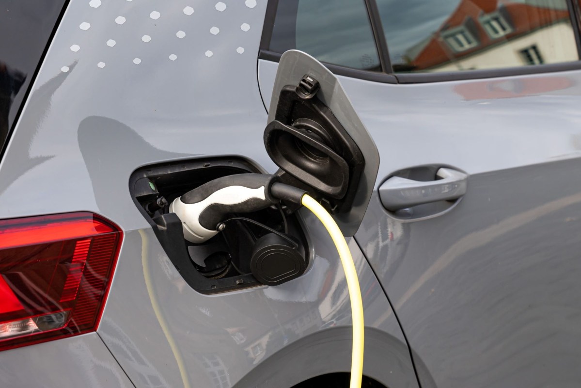 Electric Vehicle prices plummeted , luxury cars