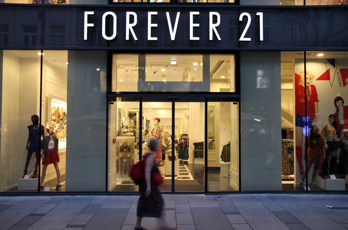 Forever 21 Fast fashion