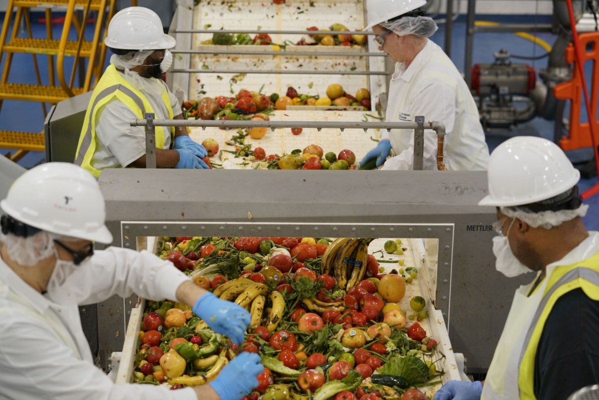 Do Good Foods, Tackling food waste