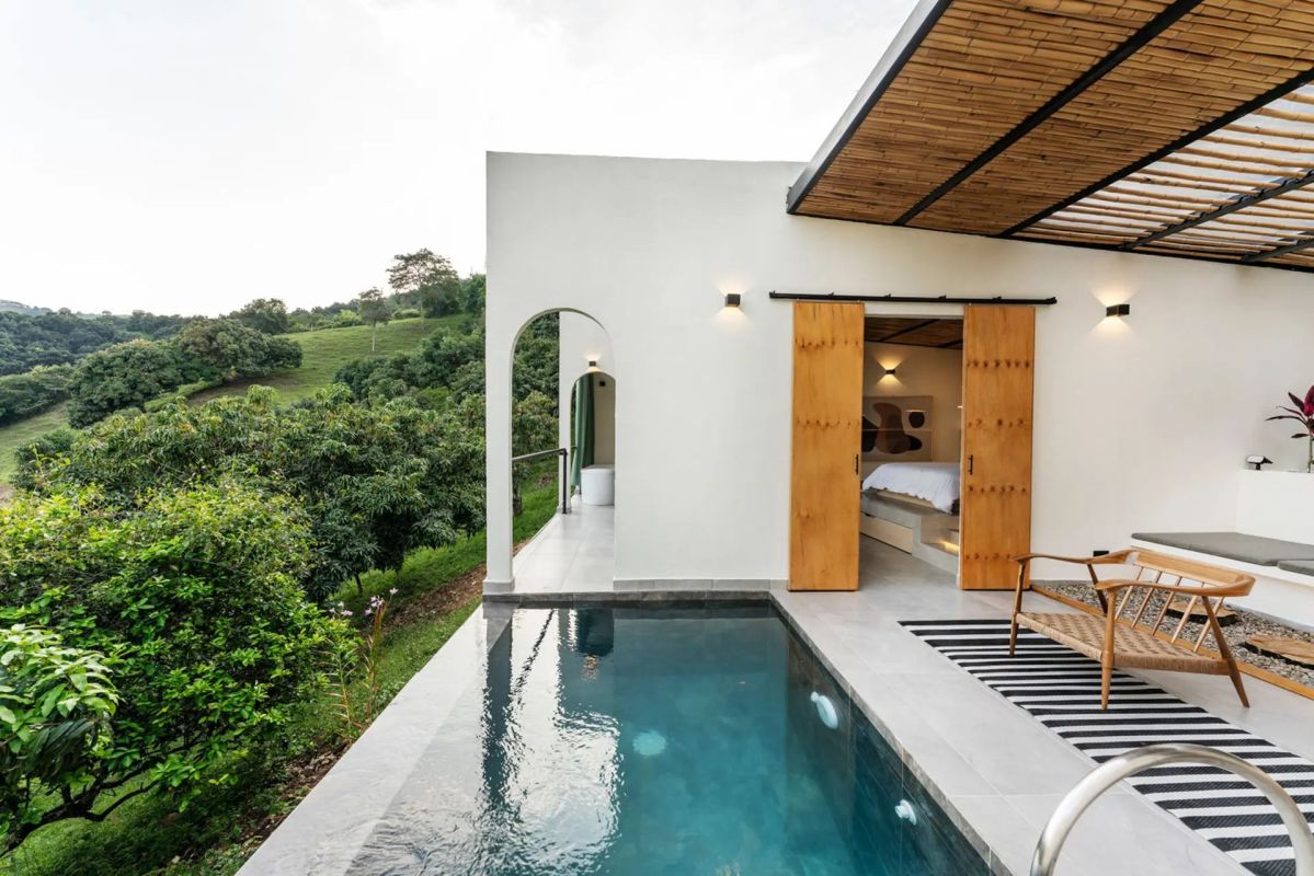 Casa Caoba, stunning, air-conditioner-free home