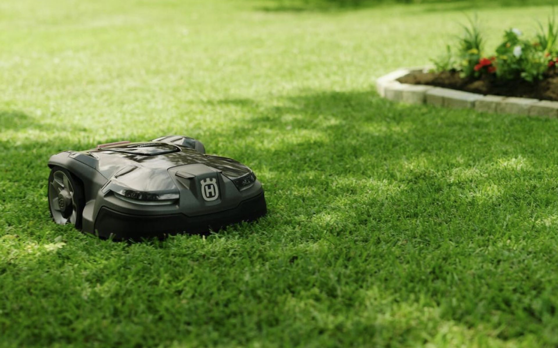 Husqvarna grass robot deals