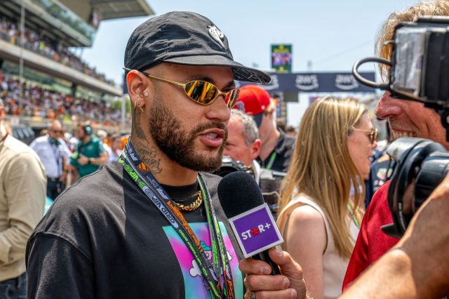 Soccer star Neymar fined $3.3 million for building expensive lake