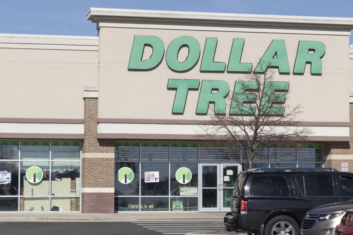 Dollar Tree, Dollar Tree trash