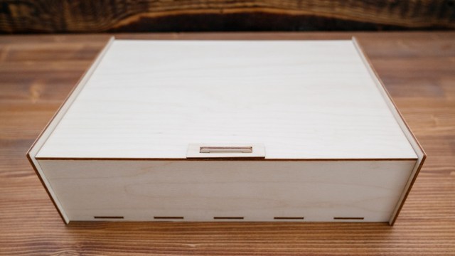 Wasteful packaging of jewelry