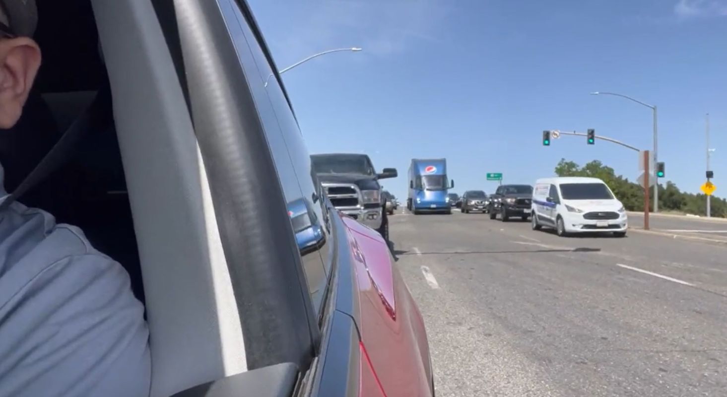 Tesla Semi driving in traffic
