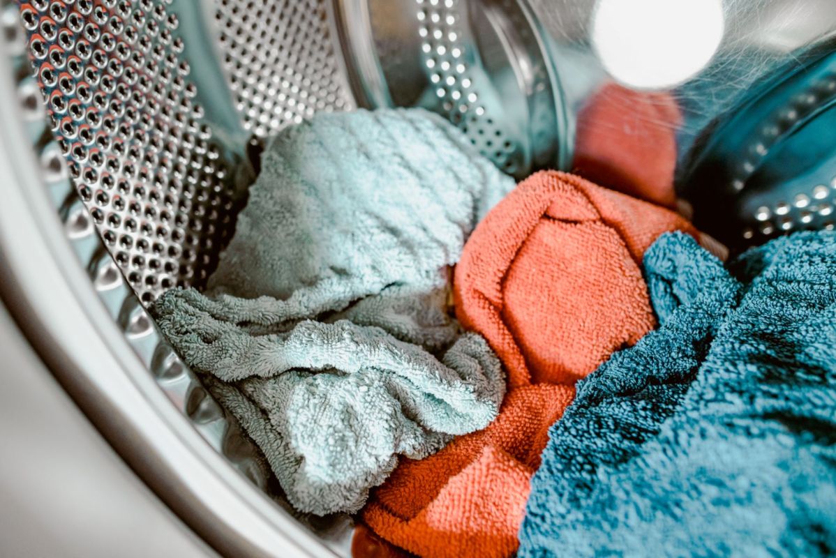 Cleaning towels, baking soda can revive foul-smelling towels