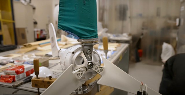 Compostable wind turbine blades