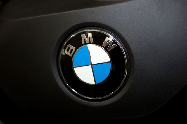 BMW iX1 eDrive20, New 2024 EV featuring