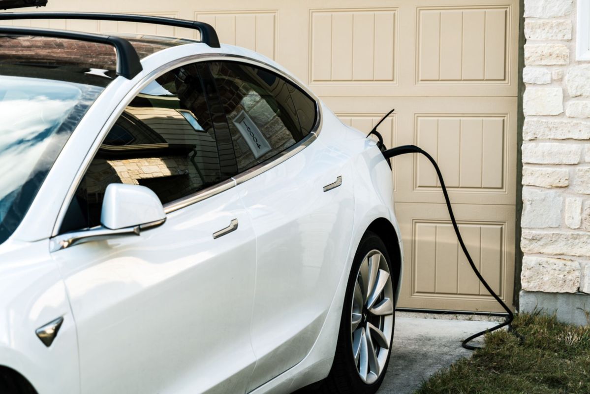 Tesla owner using controversial method to charge their EV