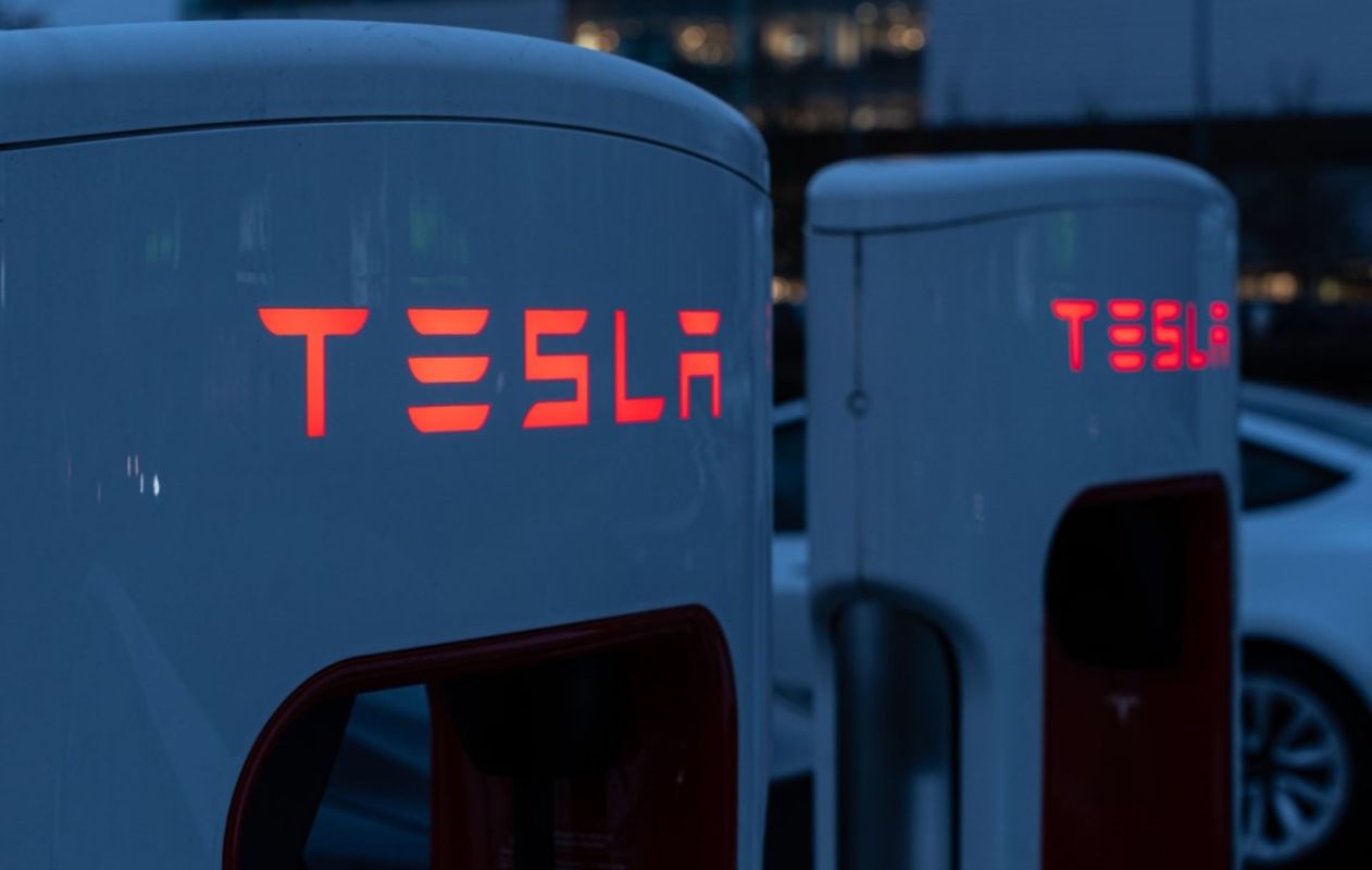 Tesla is sending shockwaves, $25,000 'mystery model' continues to build