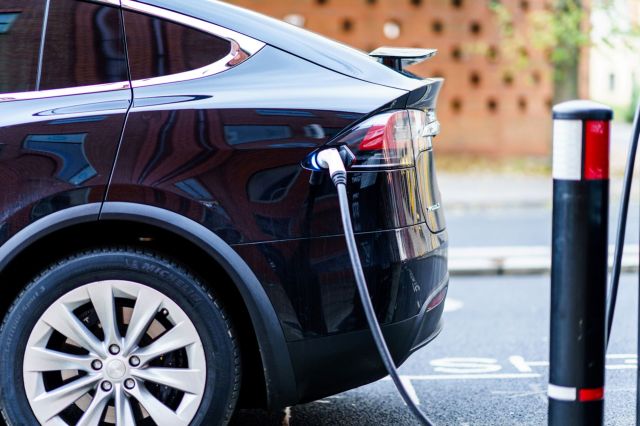 Just because battery replacements are uncommon, that doesn’t make them impossible.