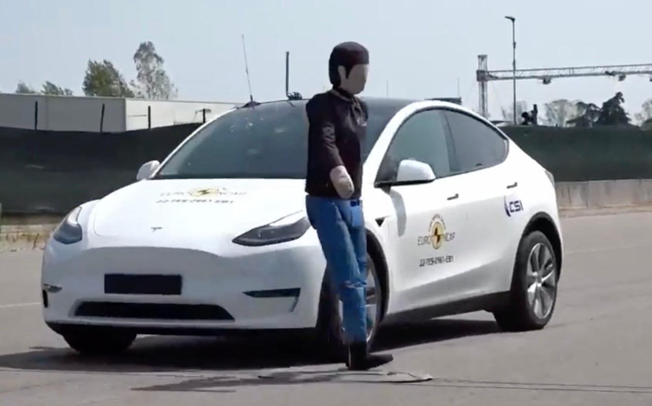 "Imagine the countless lives we could save if more people drove Teslas."