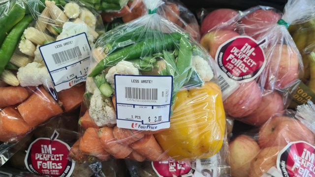 These stores are leading the charge in ending food waste.