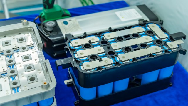 "A material has been designed that combines the best of two possible structures: high energy density is combined with fast charging."