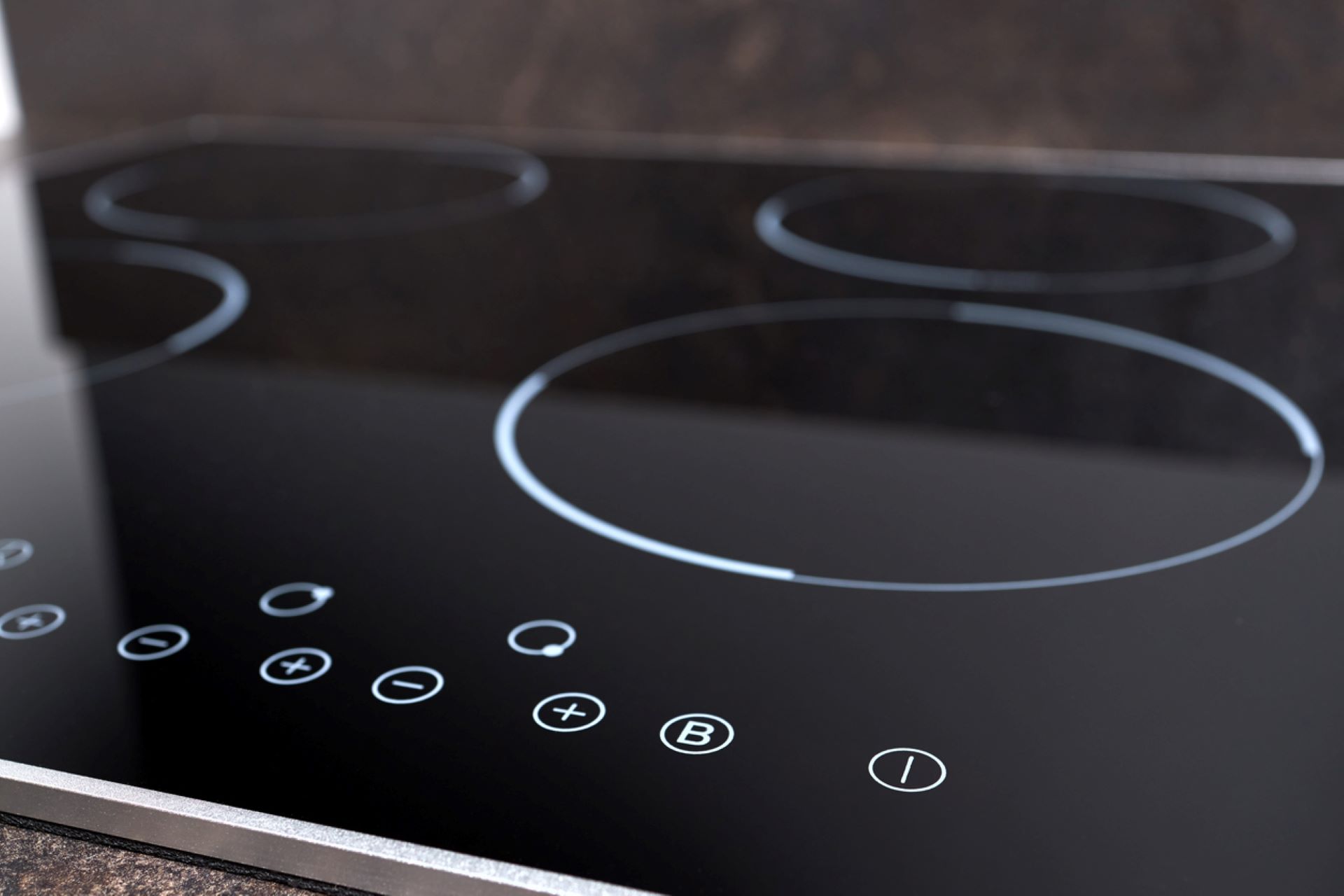 What is an induction stove? All the pros & cons of induction cooking