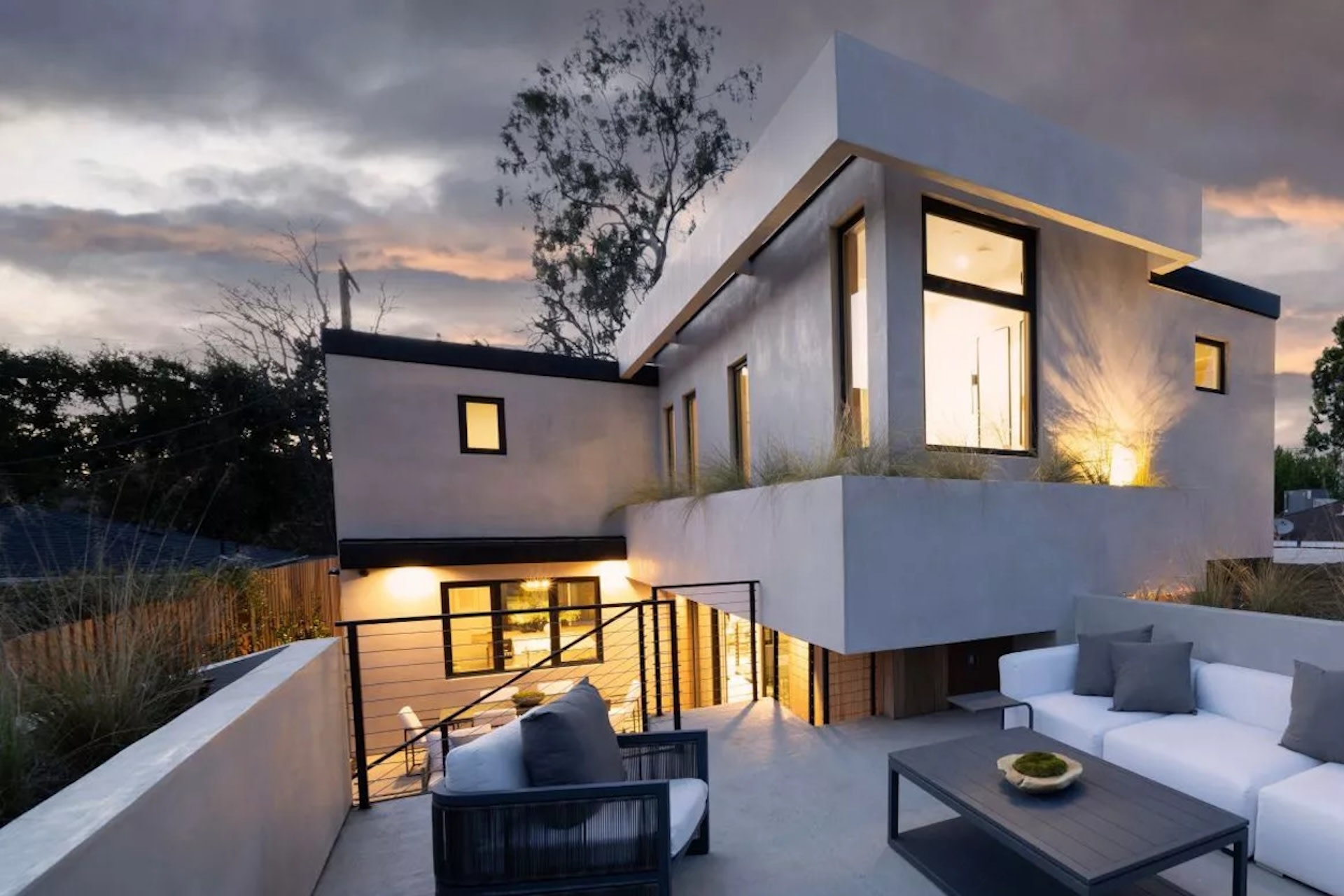 Chic new home project leads trend blending luxury living with ...