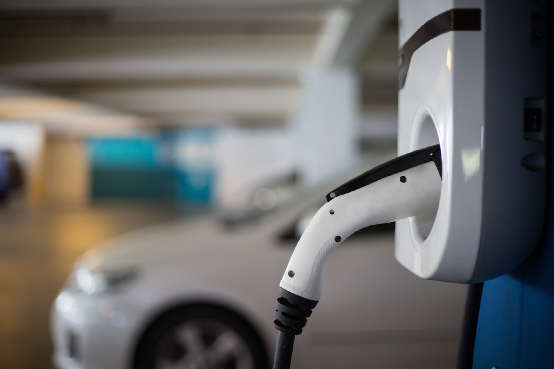 New law changes EV charging station regulations with immediate effect