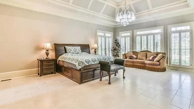 Among the confusion and grievances expressed by many commenters were the "sterile" feel of the home.