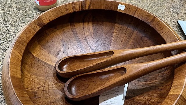 "It’s so pretty I tried to swipe."