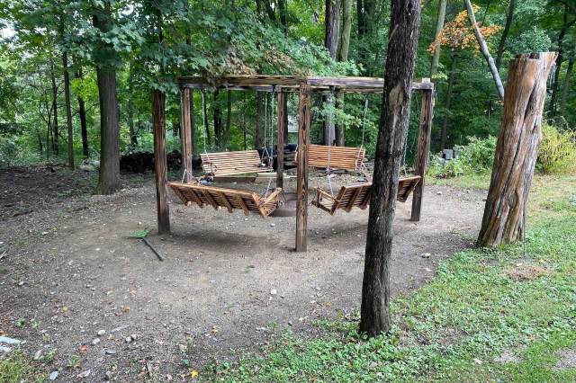 The general consensus is that they are "a nightmare" and "worthless."