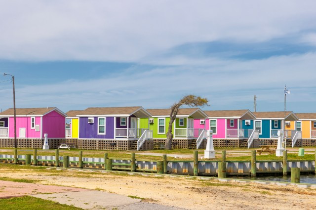 If you’ve never considered the tiny home lifestyle, you may want to give it a look.