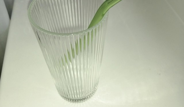 "Seems much easier to tell with glass straws cuz [they're] see-through."