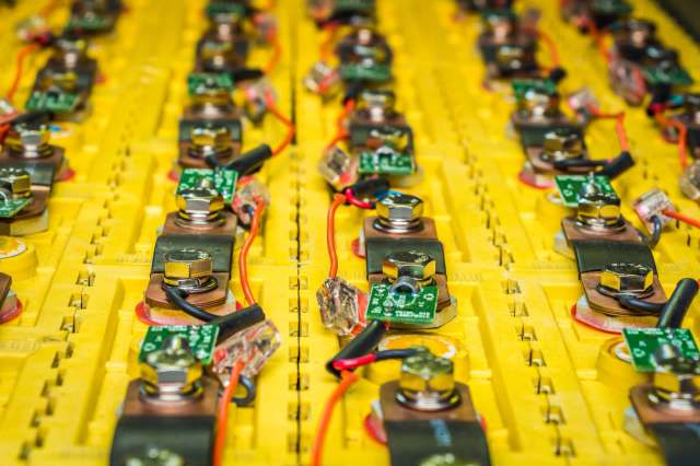 It has triple the capacity of graphite and is relatively common.