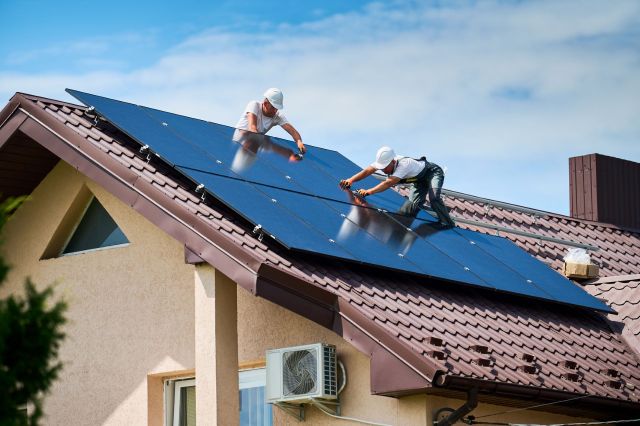 Solar installations can improve the average home's valuation by around 4%.