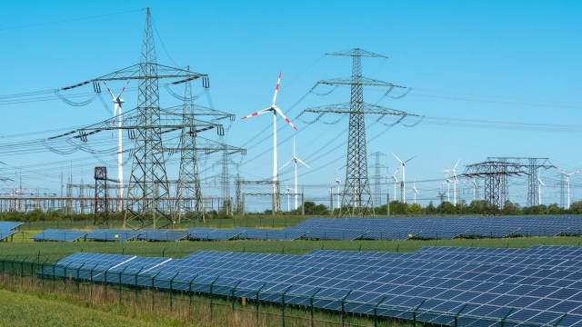 "The book is a prime example of how you can use statistics to lie."