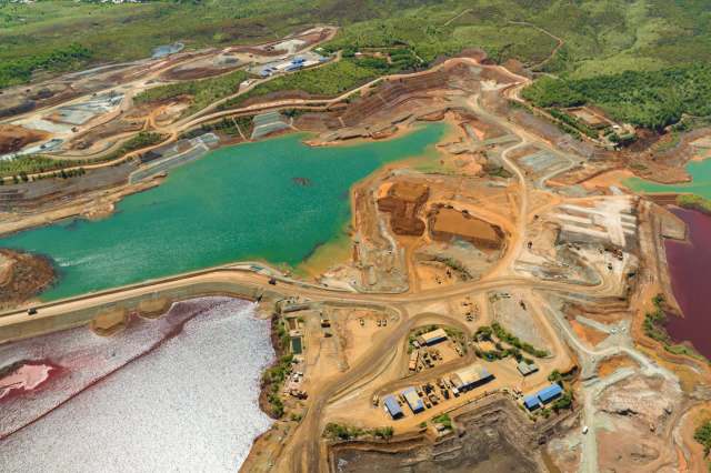 Opponents argue the industry could create jobs and boost the national economy.