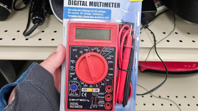 Commenters were quick to share in the poster's ire.