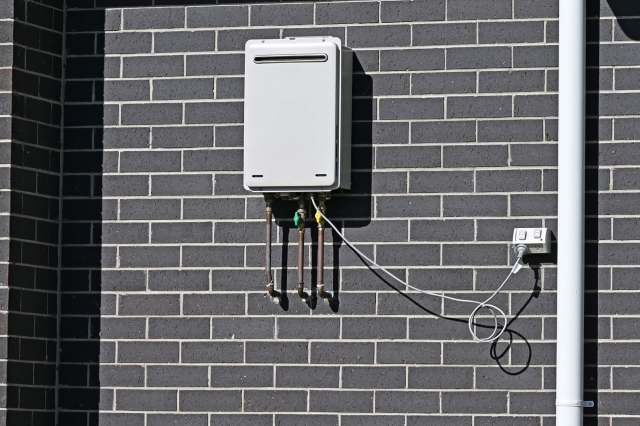 The Reddit community responded with a mix of horror and dark humor.