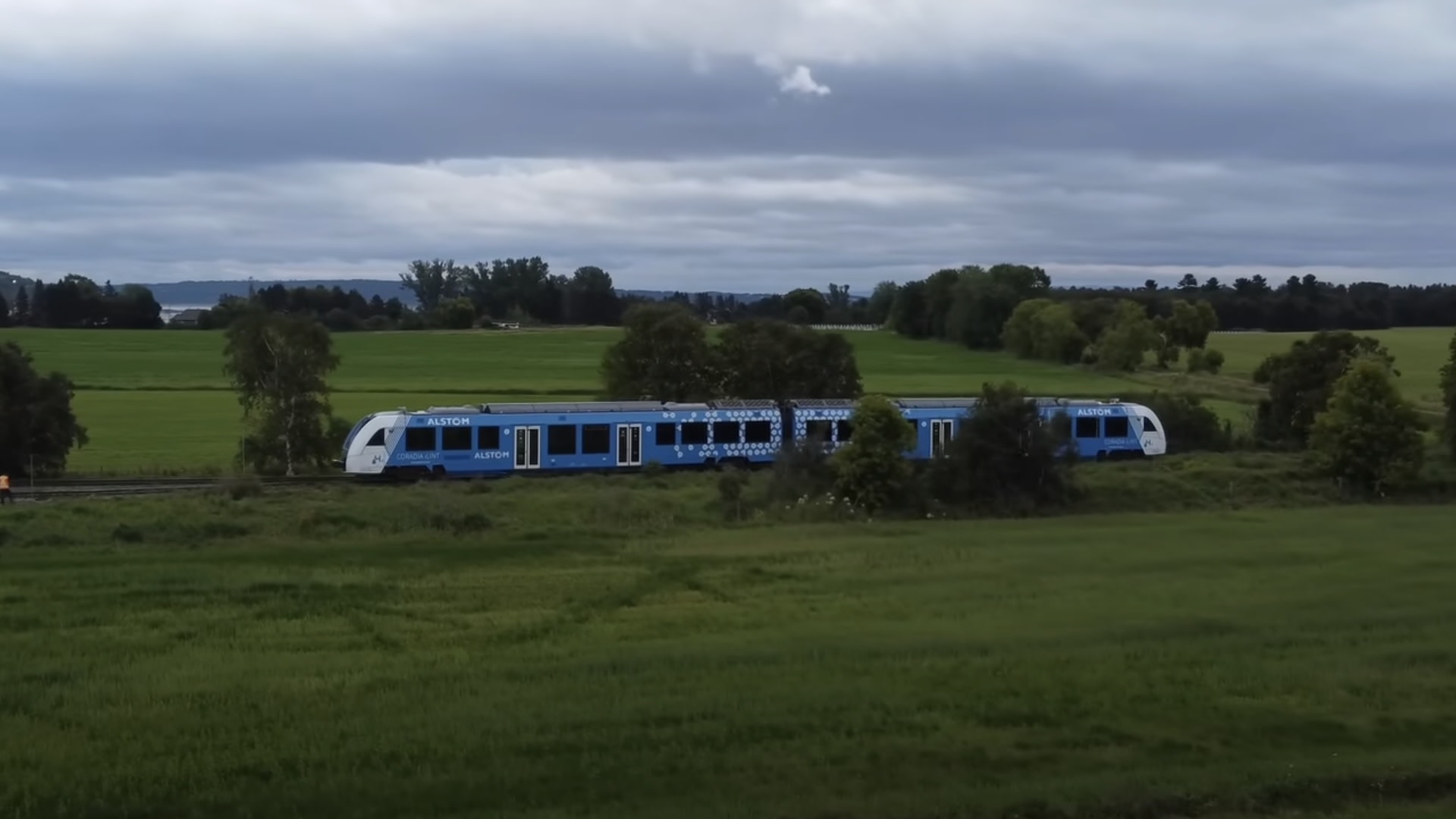 Traveler shares unbelievable experience aboard experimental train fueled by futuristic energy source: 'Can the technology work in real life?'