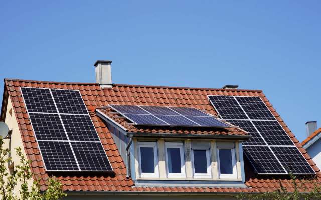 "It is crucial that all countries begin to seriously evaluate which sources of energy can bring the most benefits."