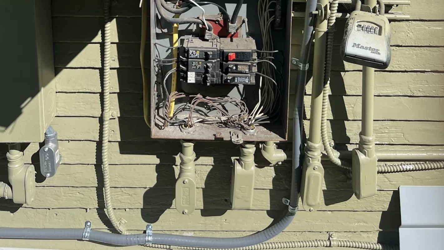 Experts instantly recognized what was happening.