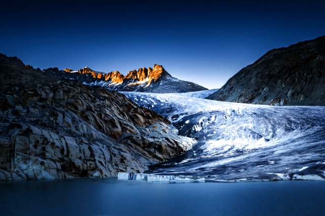 "These holes are collapsing."